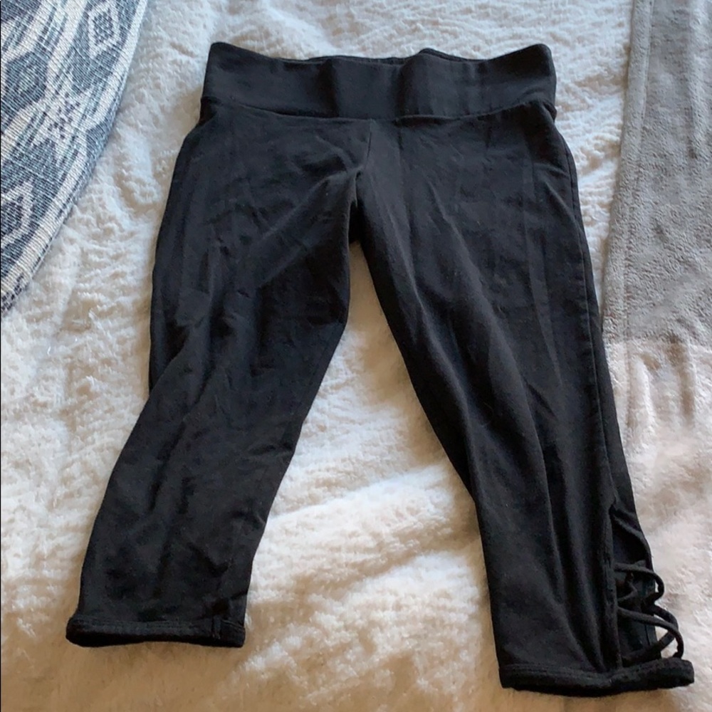 VS Cropped Leggings